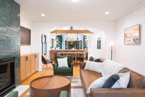 Perch - Emerald Cottage