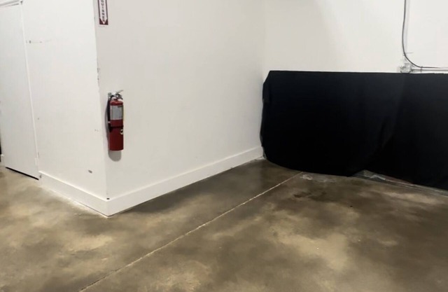 Perfect 2-Part Office & Warehouse Event Space with a Garage, All White Walls!!!