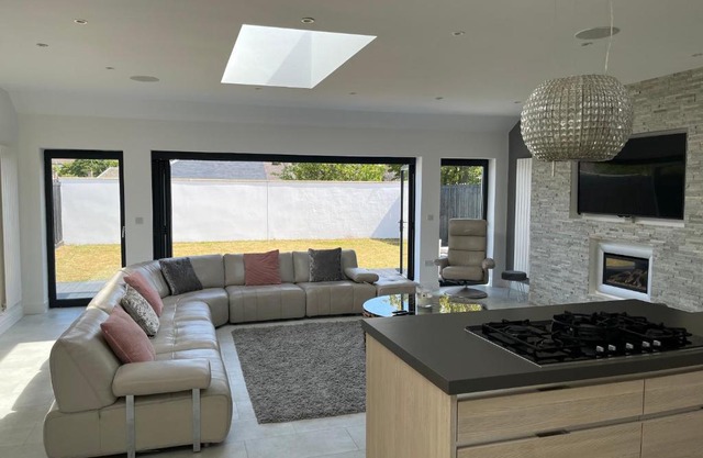 Perfect 4 bedroom 2 bathroom Home