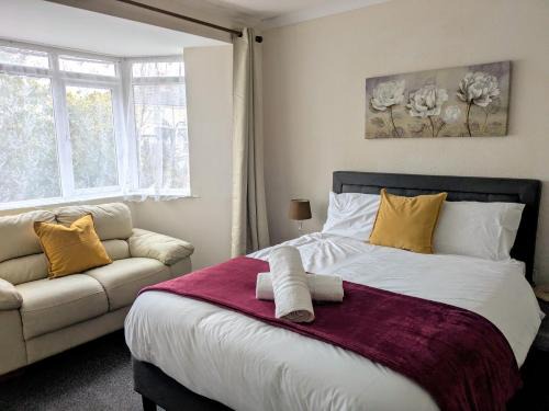 Perfect Contractor 4 bed Parking