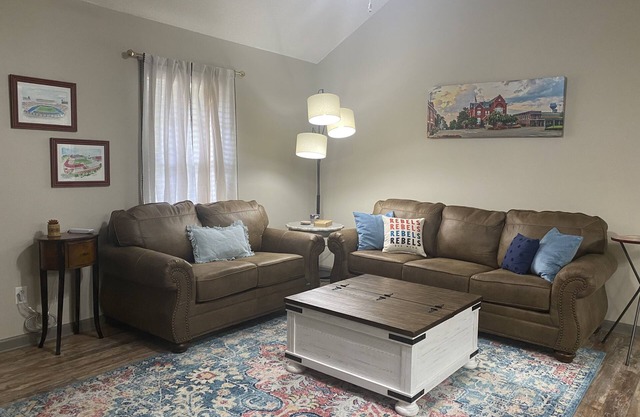Perfect family house in Oxford MS-close to University, Square and MTRADE Park!!