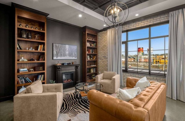 Perfect for Couples-Walk Everywhere-Luxe Apt