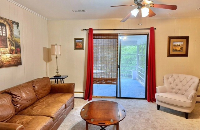 Perfect for Extended Stays! 1 Level, Ironbridge Rd Area, Pet Friendly