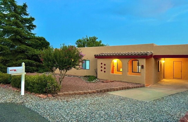Perfect for families or couples—close to Sedona, Old Town, and scenic hikes.