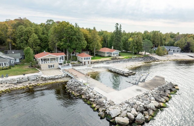 Three Leaves Bayside Retreat in Egg Harbor-Waterfront Escape with Multiple Cabins, Sauna, and more!