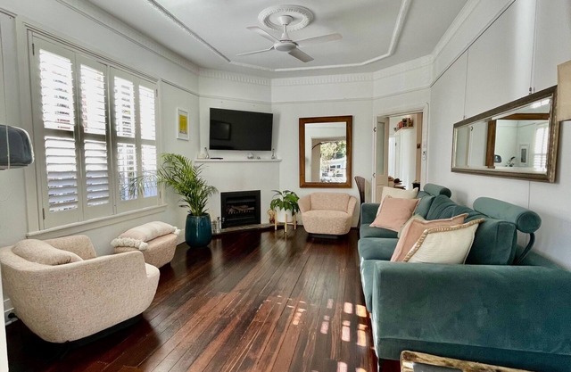 Perfect holiday stay Bondi. Walk to beach and restaurants