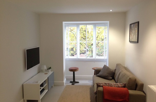 Perfect Kingston Flat
