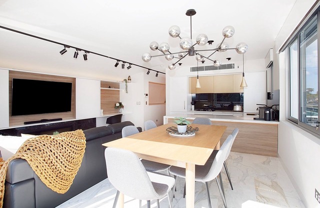 Penthouse Designer Apartment près de la ville