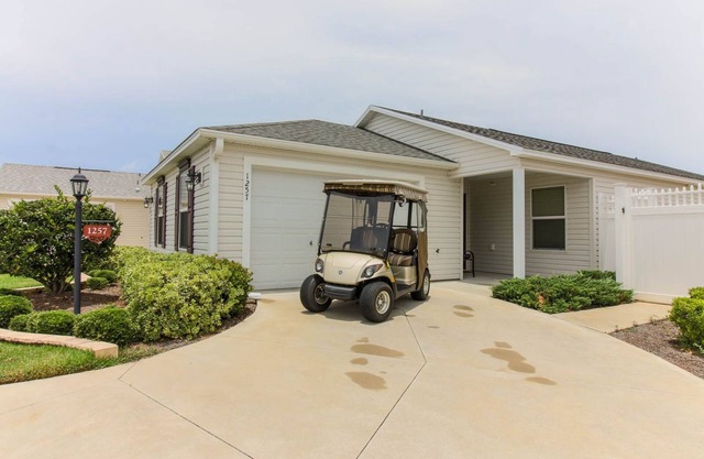 SUPER ENDROIT. ENTRE BROWNWOOD ET LAKE SUMMER. CHARIOT DE GOLF À GAZ INCLUS.