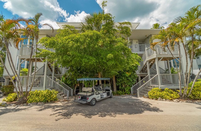 Décor de bord de mer avec vue dans ce premier étage, deux chambres supérieures, B3213A