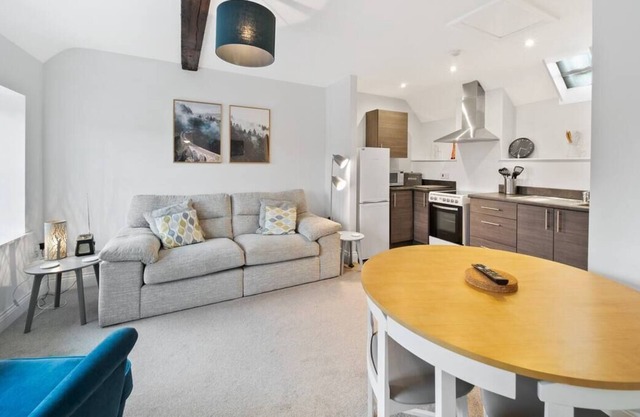 Pass the Keys | Lovely 1 bedroom property in central of location