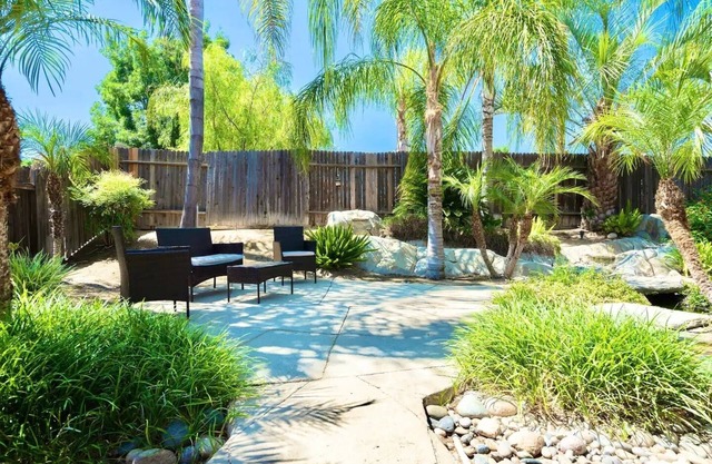 Perfect Private Getaway Near Downtown Bakersfield!