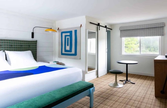 Perfect Retreat for Ski Enthusiasts Near Stowe Trails! Outdoor Pool