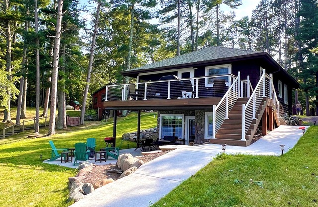 Parfait Chippewa Flowage Façade sur Premier Moores Bay!