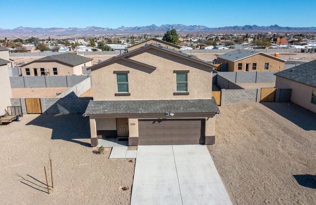 Perfectly located home with a Game Room, 10 Mins Away From River