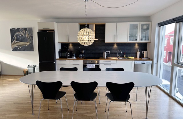 Perfectly located, very spacious 2 bedroom apartment in the heart of Reykjavik