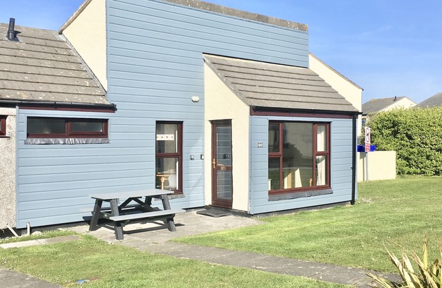 PERRANPORTH HOLIDAY BUNGLOW-RESORT AVEC INSTALLATIONS GRATUITES / NATATION - GRANDE VALEUR!