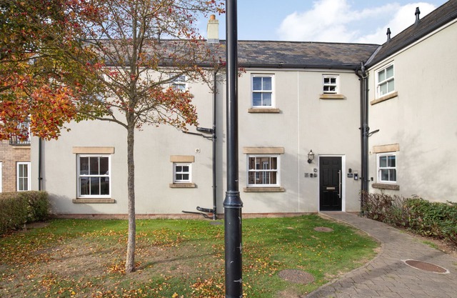 PERRIWINKLE, family friendly, country holiday cottage in Filey