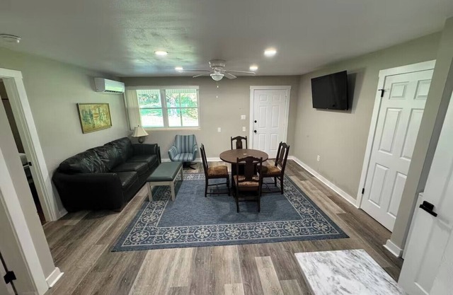 Pet-Friendly 2BR | Free Parking and Wi-Fi