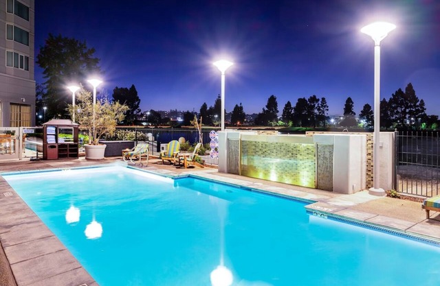 Pet-friendly, 4 Classic 2 Double Rooms at Grand Bay San Francisco Hotel