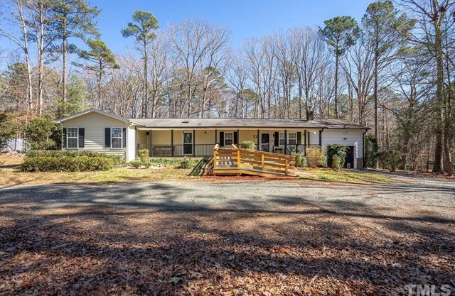 Pet friendly accessible Ranch at Jordan Lake State Park