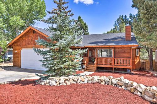 Pet-Friendly Big Bear Cabin about 6 Mi to Ski Resorts!
