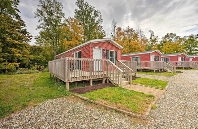 Pet-Friendly Cassopolis Escape w/ Lake Access