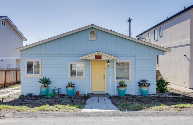 Pet-Friendly Cayucos Home: Walk to Public Beach!