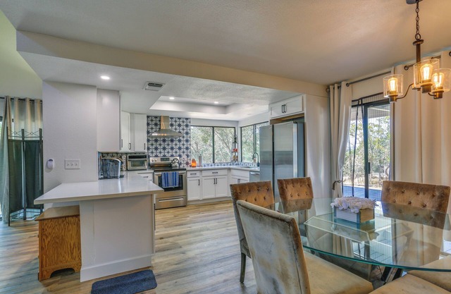 Pet-Friendly Coarsegold Vacation Rental w/ Deck!