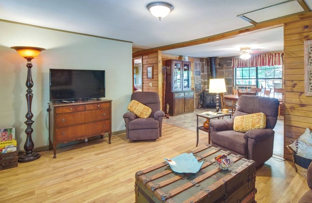 Pet-Friendly Elkins Vacation Rental w/ Decks!