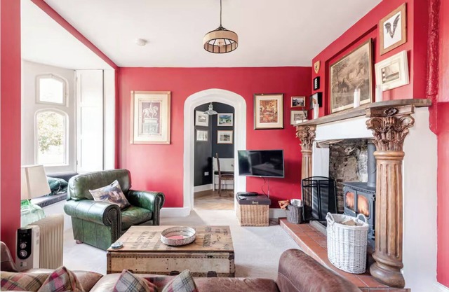 Pet friendly, fantasy castle, for romantic trysts or for family fun.