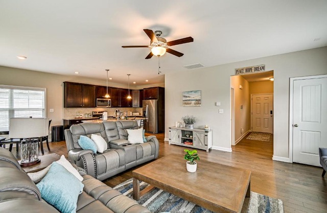 Pet-Friendly Fayetteville Home with Hot Tub!