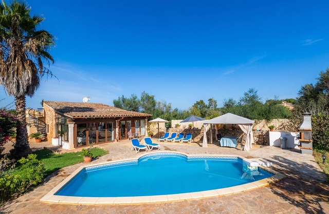 "Finca Pep" accueillant les animaux domestiques avec piscine et Wi-Fi