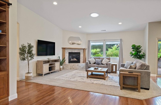 Pet-Friendly Golf Course Retreat & Backyard Oasis