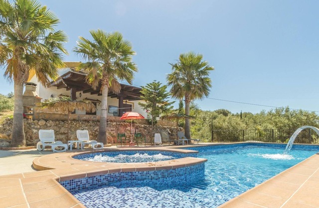Superbe maison à Periana avec jacuzzi