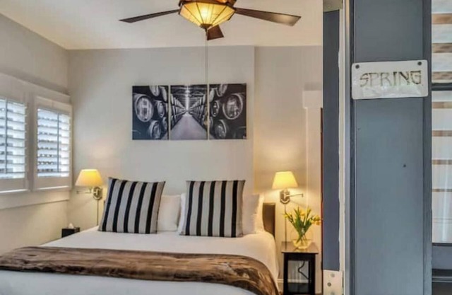 Pet-Friendly King Retreat w/ Private Porch. Walk to Best Calistoga Restaurants