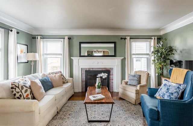 Pet Friendly - Large Families - Heart of Royal Oak - 5 Smart TVs
