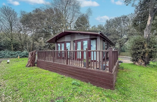 Pavillon de luxe accueillant les animaux de compagnie avec terrasse et sauna dans le Suffolk réf 32008a