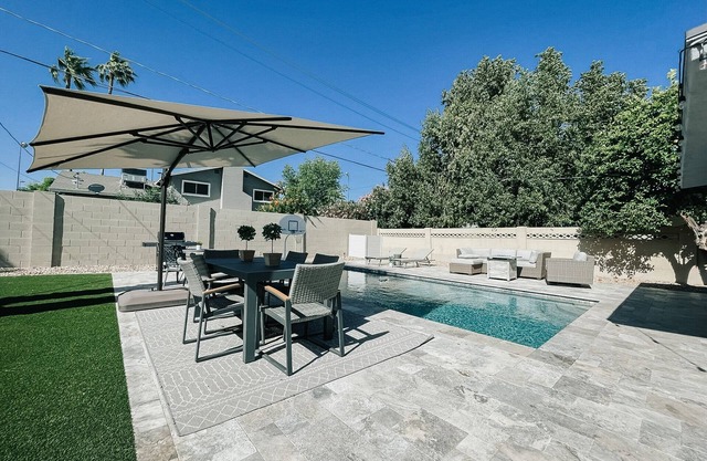 Luxury Vacation Home with Private Heated Pool near Old Town Scottsdale