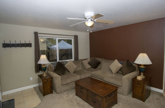 Pet-Friendly Off Street Parking Dream Rental-Centralement situé 3Bd / 2 Bath