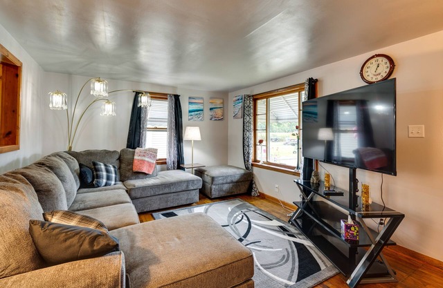 Pet-Friendly Ohio Retreat w/ Patio & Fire Pit!