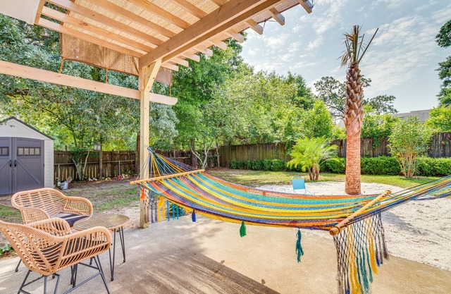 Pet-Friendly Pensacola Home w/ Sunny Backyard!