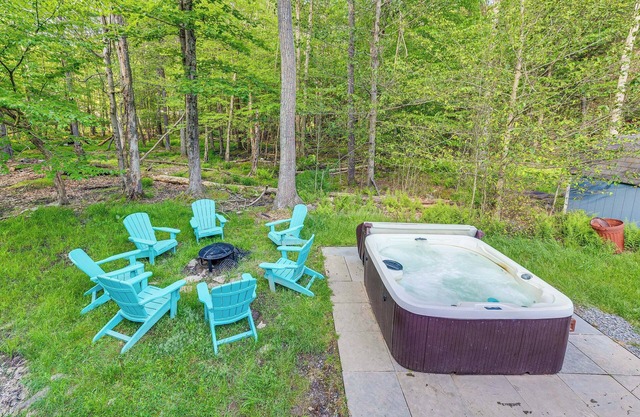 Pet-friendly Pocono Lake Oasis w/ Game Room!
