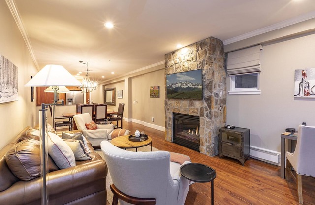 River Club Privileges, Condo au rez-de-chaussée