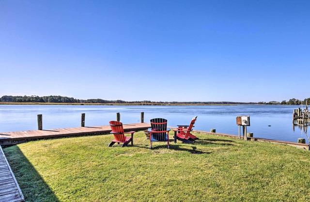 Pet-Friendly Quantico Home w/ River Views!