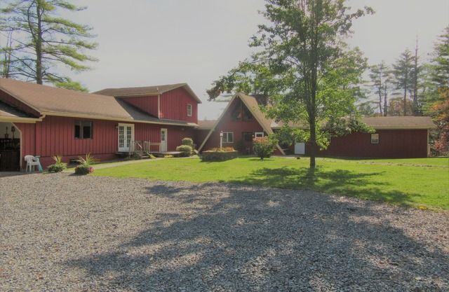 Granite Hill Lodge est votre Oasis dans les bois