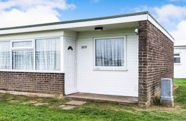 Chalet accueillant, jumelé, 2 chambres à California Sands près de Norfolk Broads