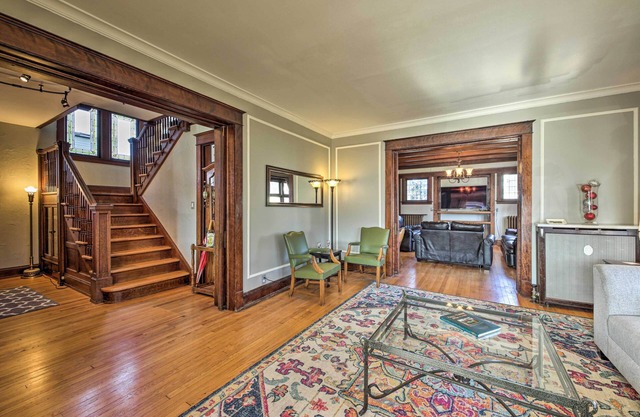 NOUVEAU! Maison acceptant les animaux <1 Mi au lac Michigan!