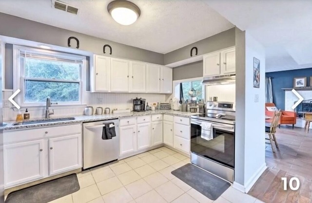 Pet friendly, spacious home in heart of Lexington n