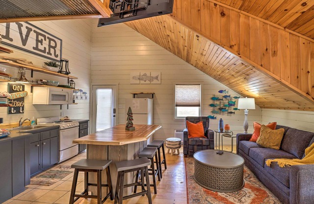 Pet-Friendly Studio w/ Loft & Mountain Views!